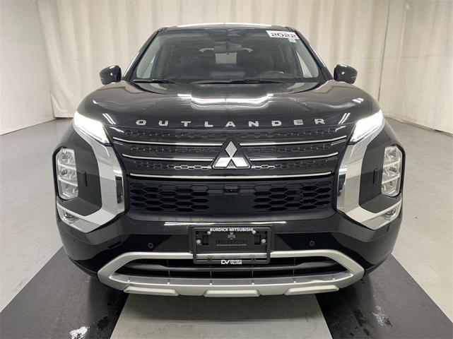 2022 mitsubishi outlander se