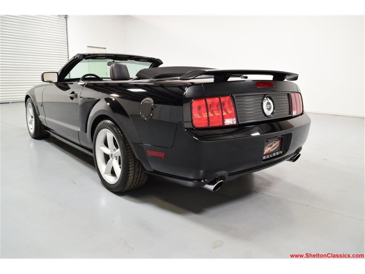 2009 ford mustang