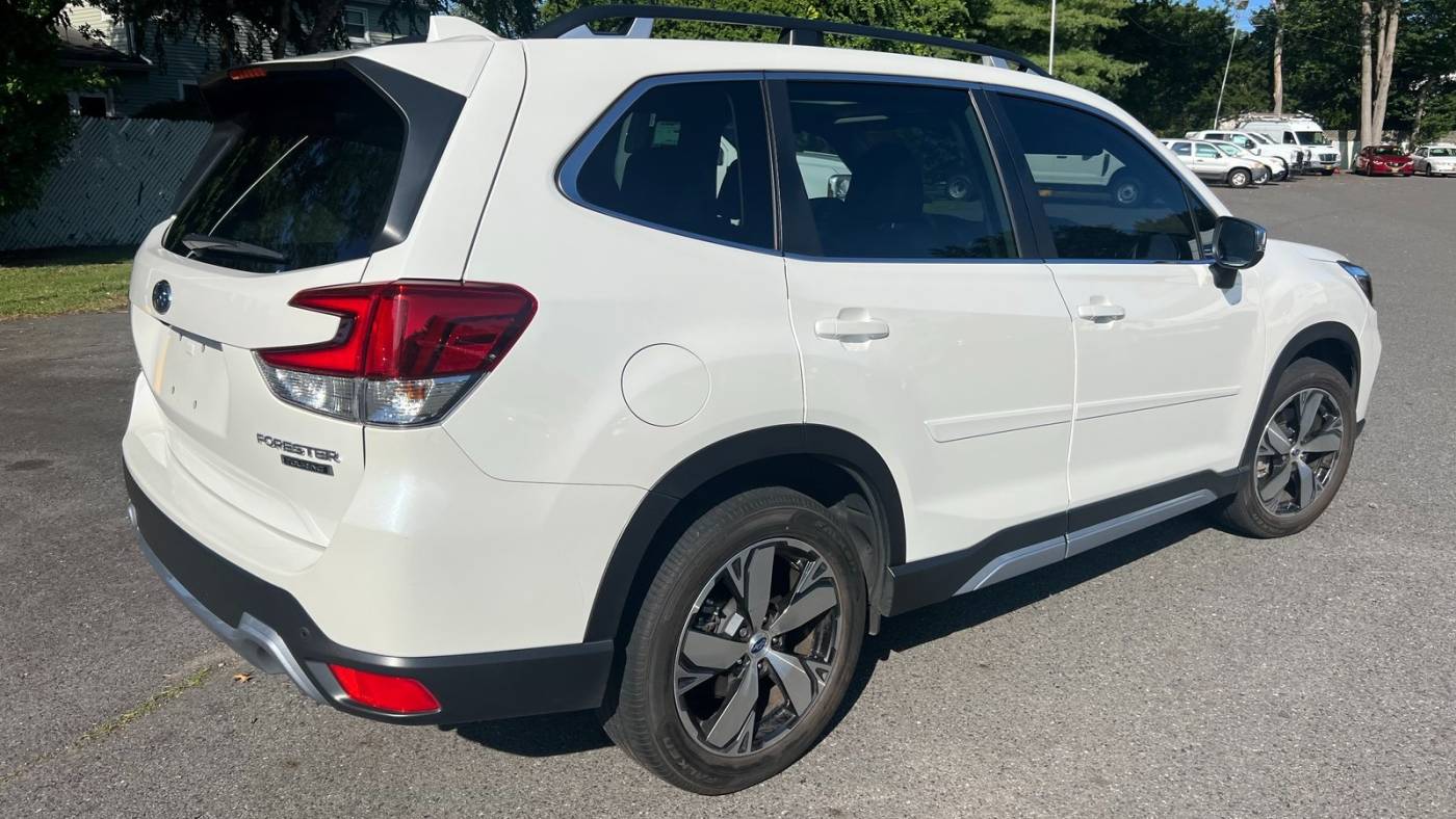 2021 subaru forester touring
