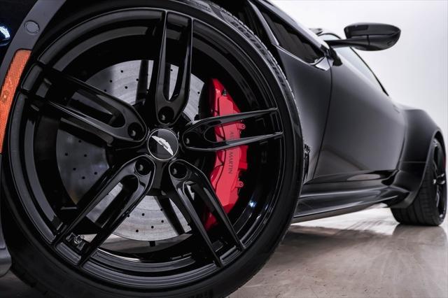 2022 aston martin dbs superleggera