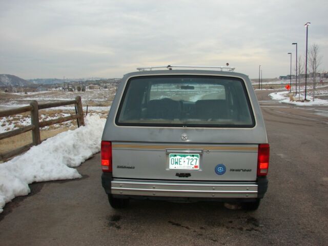 1984 dodge ram minivan conversion, clean, original, 80k miles