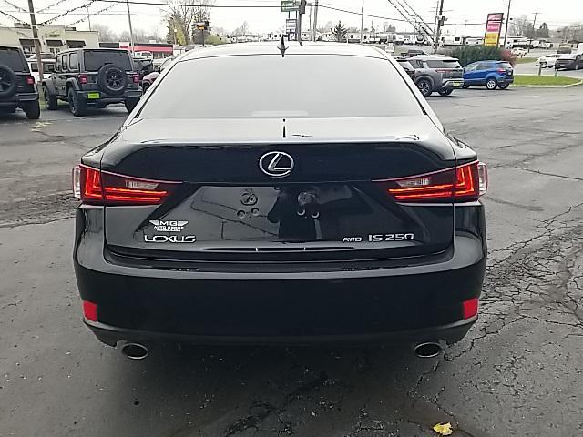 2014 lexus is 250 base