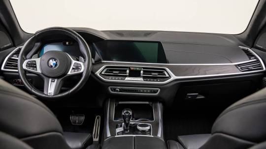 2022 BMW X7