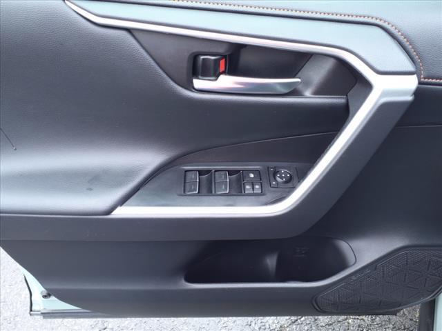 2022 toyota rav4 adventure