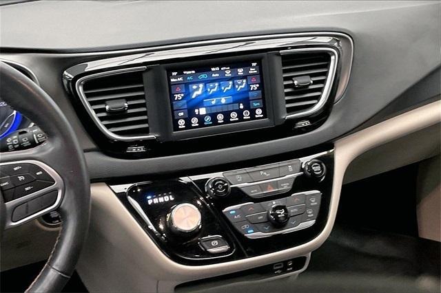 2020 chrysler pacifica touring