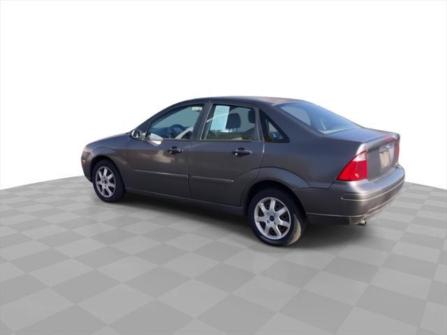 2005 ford focus zx4 se