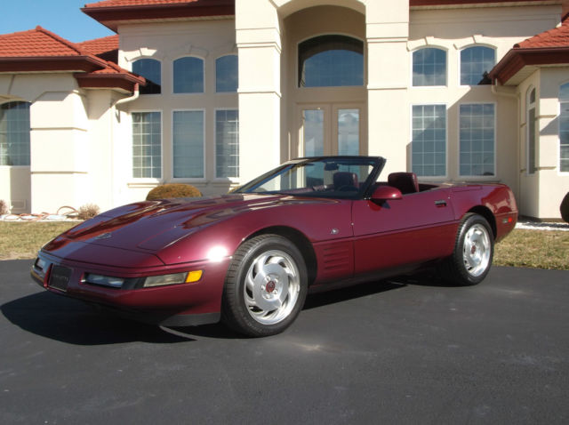 1993 corvette 40th anniversary convertible auto, fx3, 67,815 miles extra clean