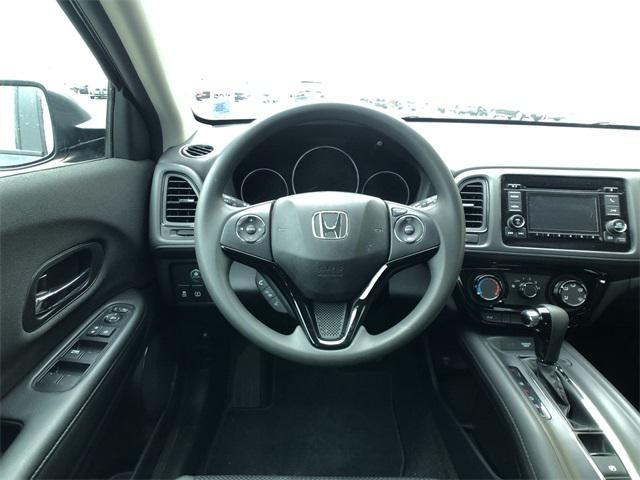 2022 honda hr-v lx