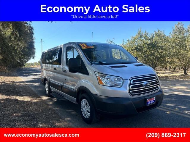 2017 ford transit-150 xlt