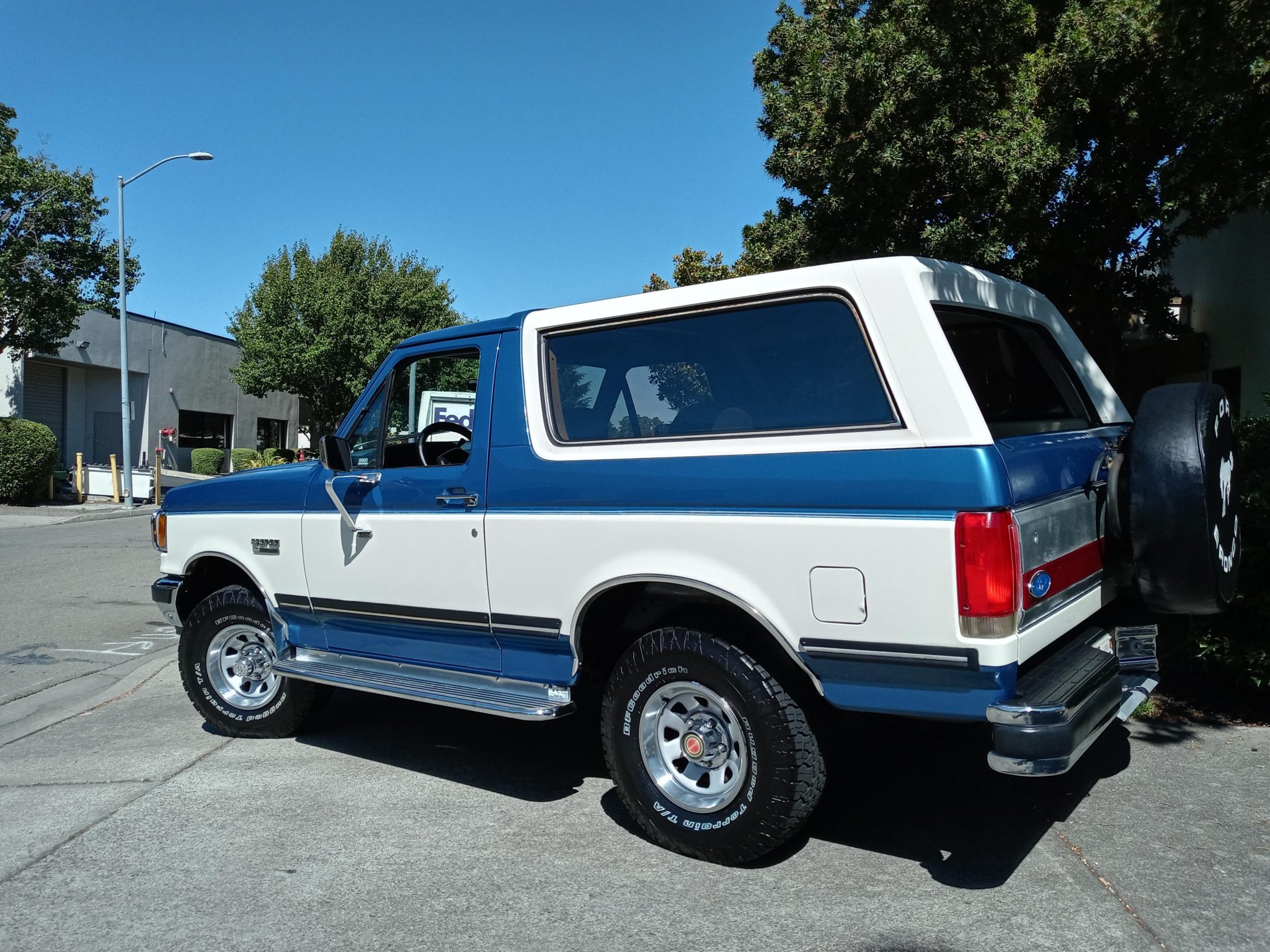 1990 ford bronco xlt