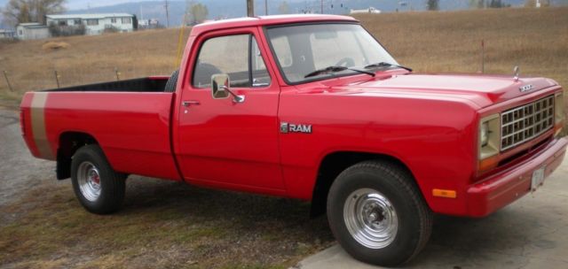 1985 dodge ram d150 se custom pickup 1/2 ton. lwb