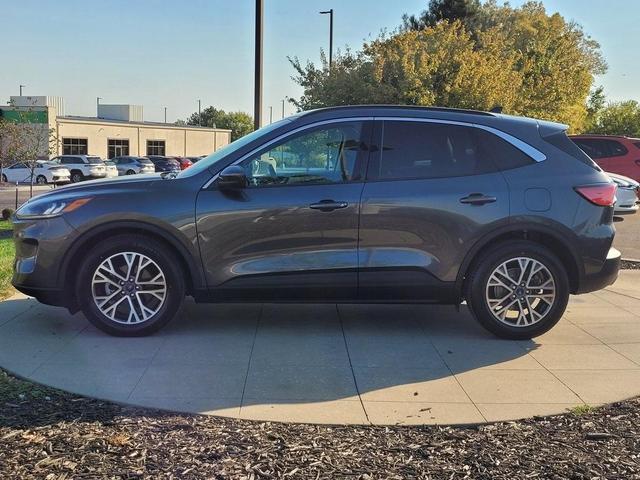 2020 ford escape sel