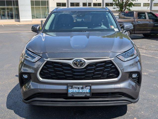 2021 toyota highlander xle