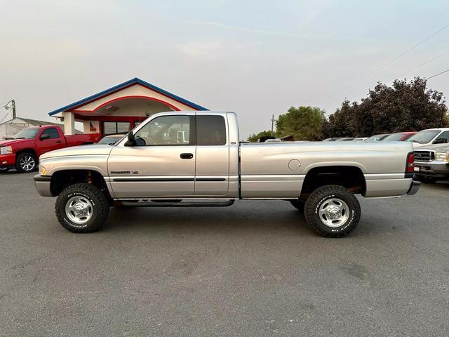 2002 dodge ram 2500 slt