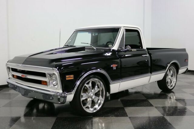 fantastic build! 350 v8 w/ tbi, 700r4, a/c, ps/b, frt disc, lots of details! wow