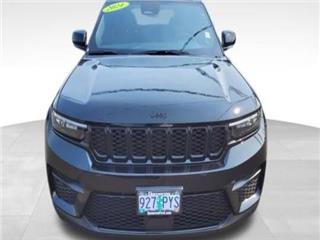 2024 Jeep Grand Cherokee laredo