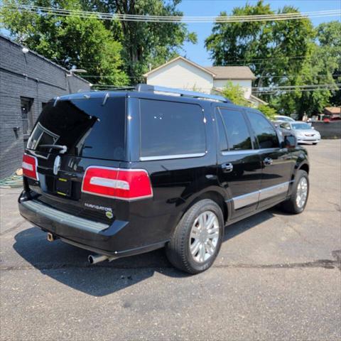 2014 lincoln navigator base