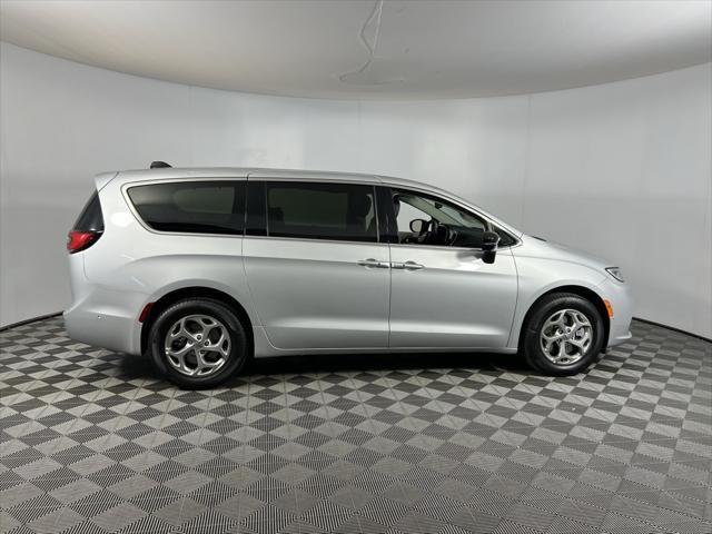 2024 chrysler pacifica limited