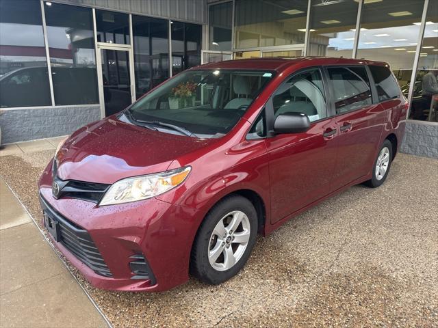 2019 toyota sienna l