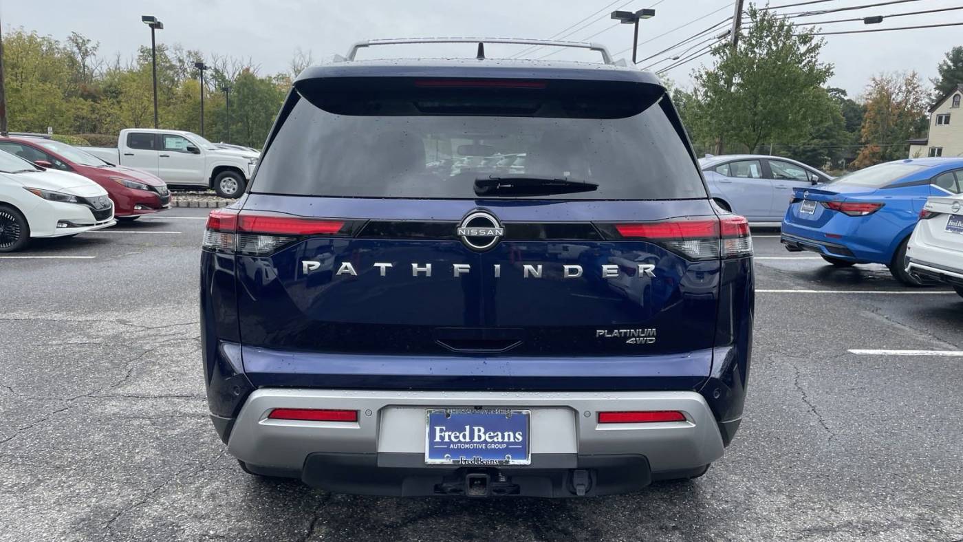 2022 nissan pathfinder platinum