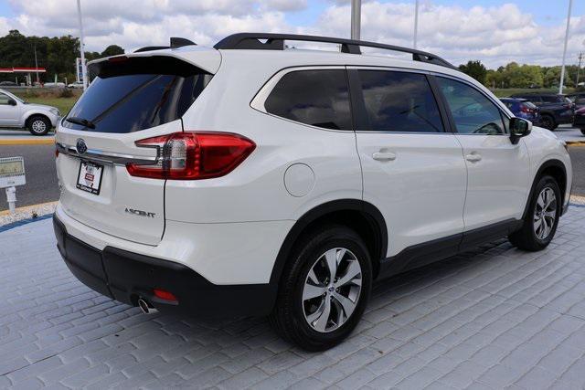 2024 subaru ascent premium 8-passenger