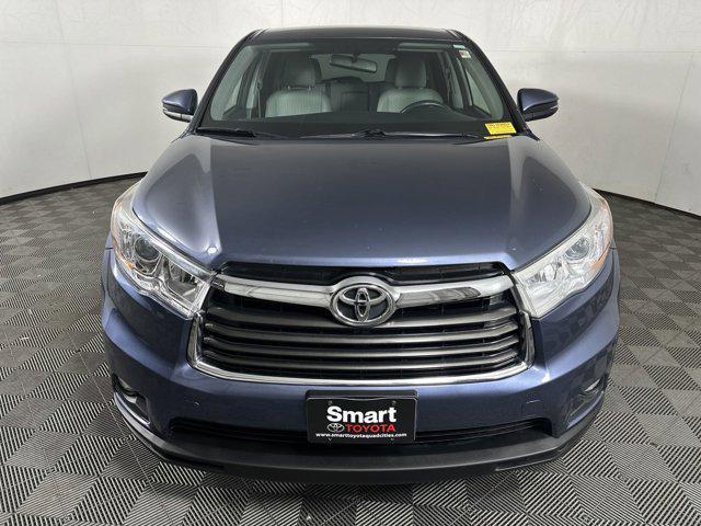 2015 toyota highlander le plus