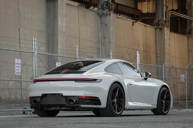 2020 porsche 911 carrera s