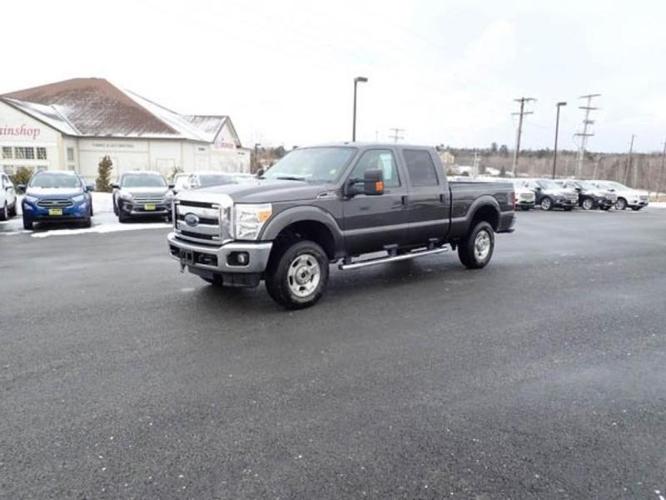 2016 ford f-250 super duty xlt 4x4 xlt 4dr crew cab 8 ft. lb pickup for sale in bangor, maine