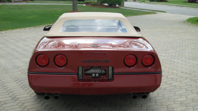 1988 chevy corvette convertible 57k 4+3 transmission very nice!