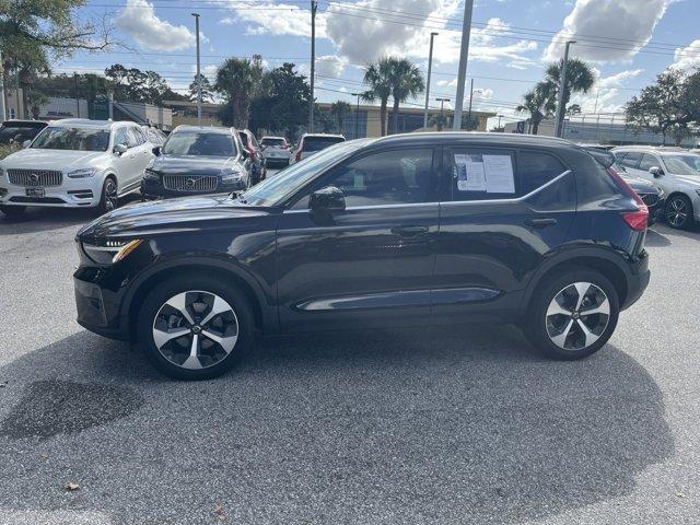 2023 volvo xc40 b5 plus bright theme