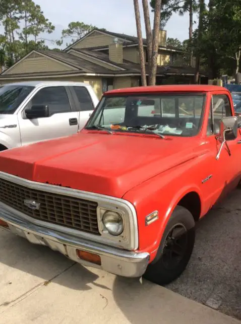 1972 chevy c10 exterior is rusty