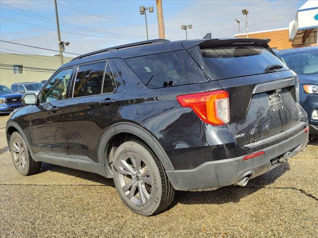 2022 ford explorer xlt