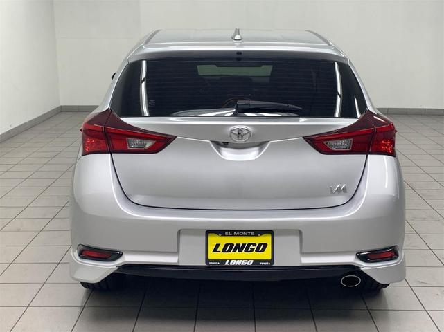 2017 toyota corolla im base