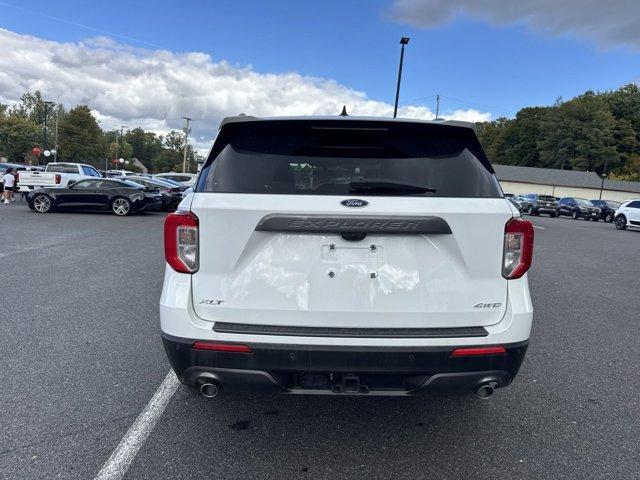 2021 ford explorer xlt