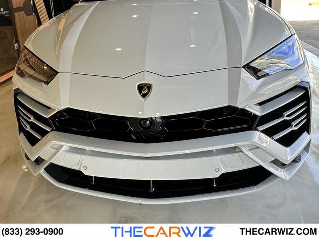 2022 lamborghini urus sport utility 4d