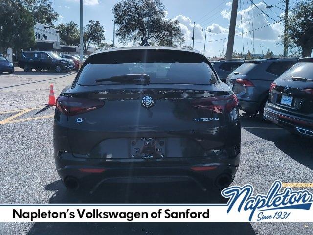 2022 alfa romeo stelvio veloce