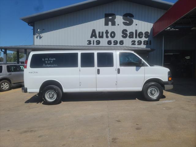 2017 chevrolet express 3500 lt