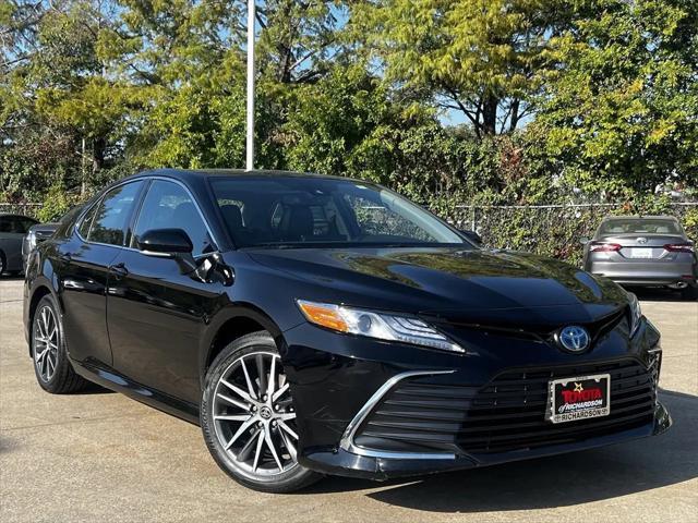 2022 toyota camry hybrid xle