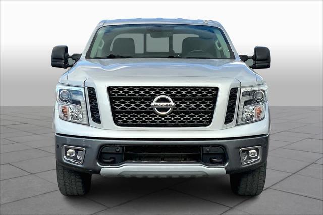2019 nissan titan pro-4x