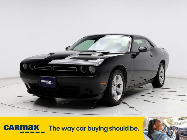 2023 dodge challenger sxt