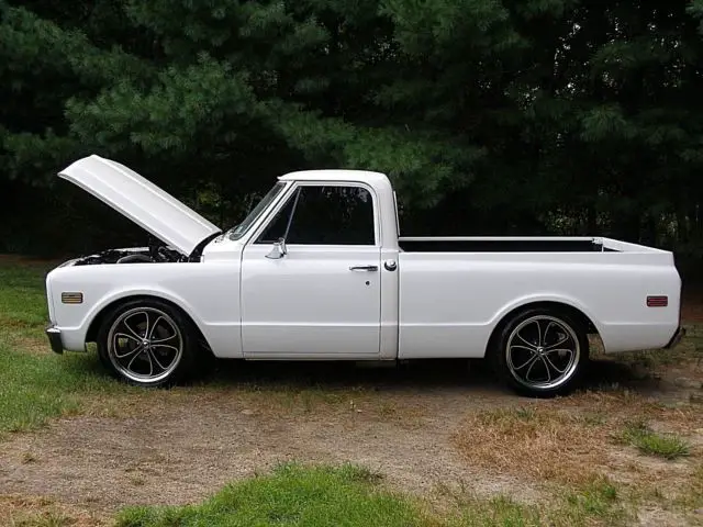 1972 chevrolet c-10 short bed pickup. nice 1969 1970 1971