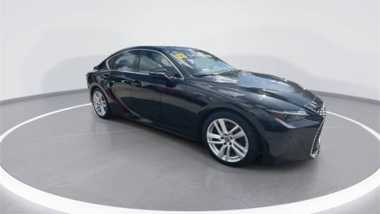 2023 Lexus IS