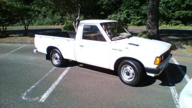 excel. condition 1982 datsun 720 pick-up, 2.2l 4-cyl gas, 27,707 original miles