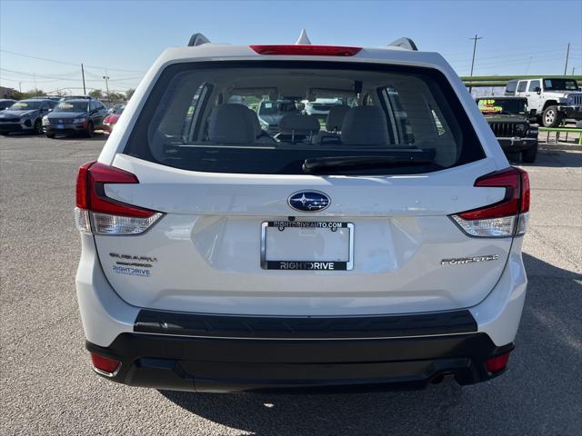 2021 subaru forester base
