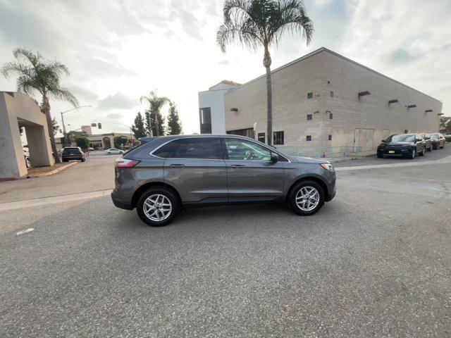 2022 ford edge sel