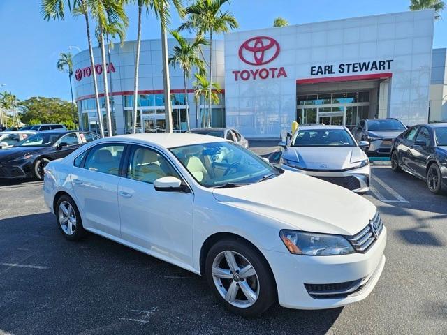 2014 volkswagen passat 1.8t se