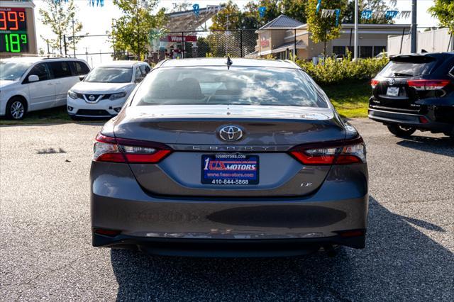 2021 toyota camry le