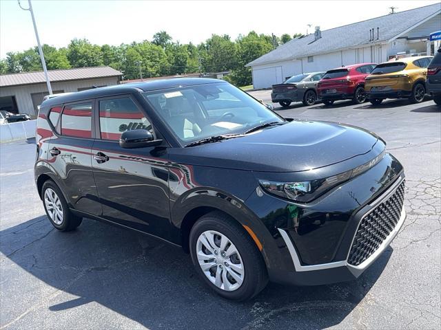 2023 kia soul lx