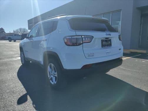2023 jeep compass latitude in arkansas city, kansas