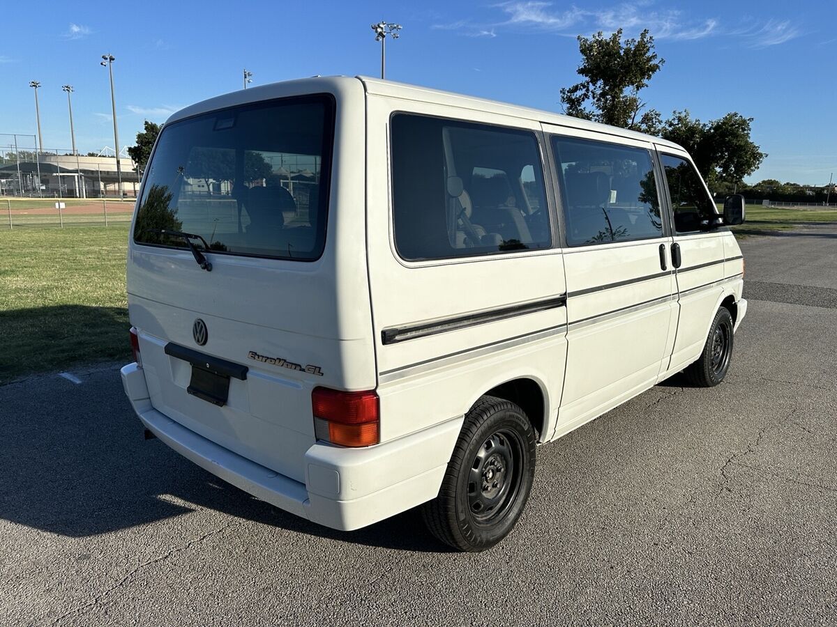 1993 volkswagen eurovan white gl